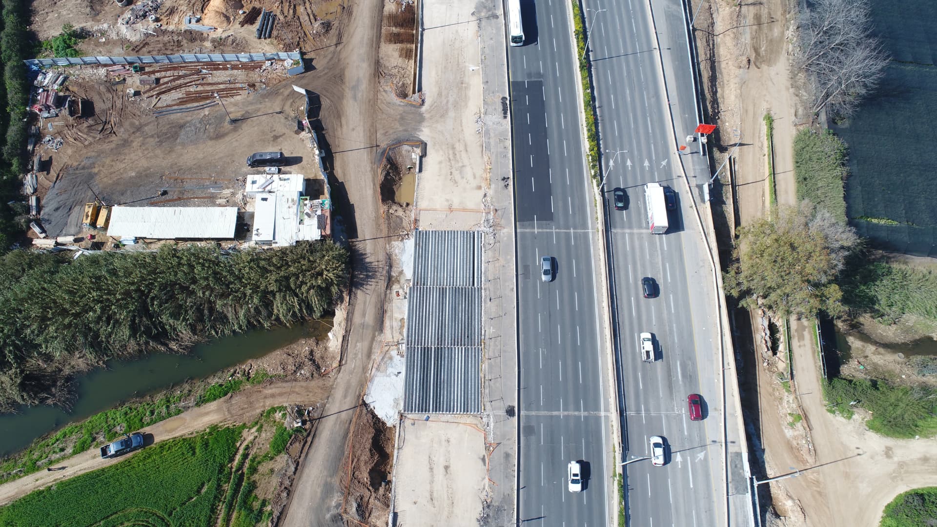 סלילת כביש ובניית גשר בכביש 5 (כביש נתיבות) — 2