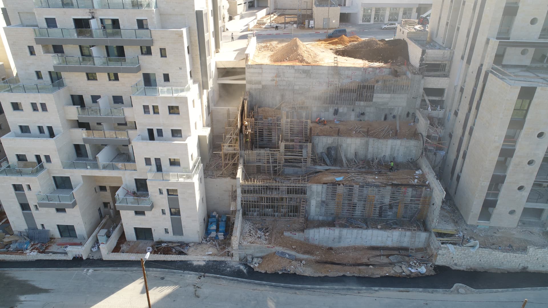 מורדות גילה, ירושלים — בניית 5 שצ״פים וגני משחקים — 4