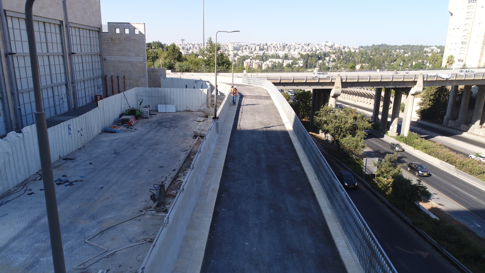גשר גישה לדפו 25, ירושלים — עבור חברת מוריה