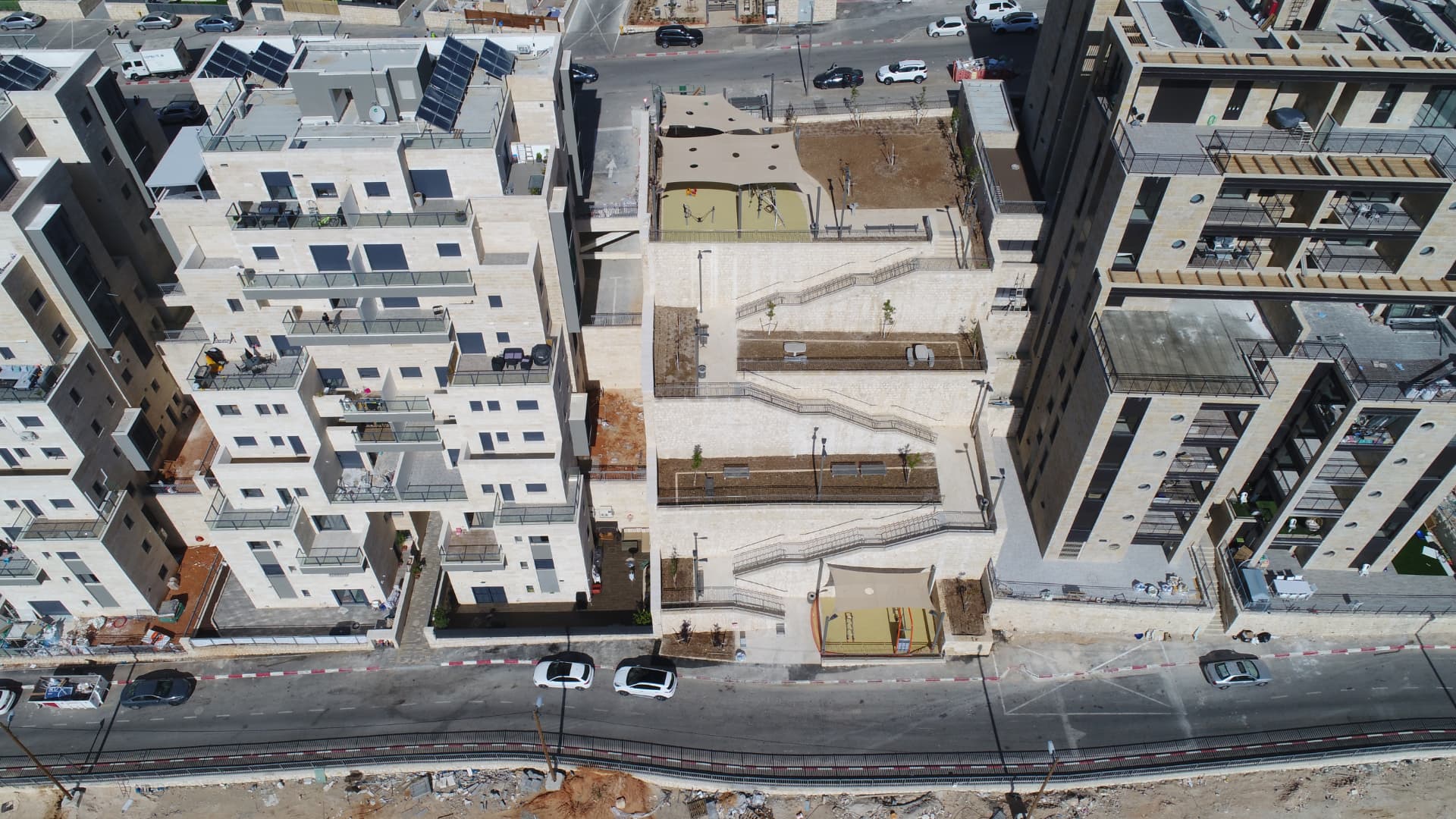 מורדות גילה, ירושלים — בניית 5 שצ״פים וגני משחקים